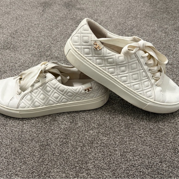Tory Burch Quilted Cream Sneakers - Picture 1 of 7